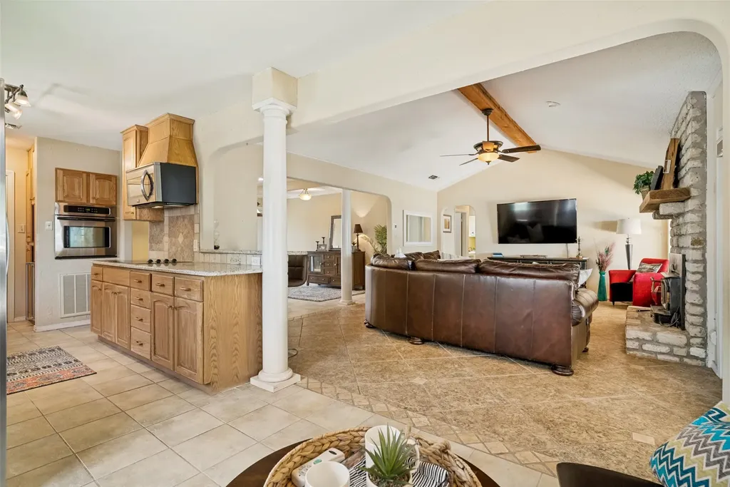 4200 Bar Harbor Court Granbury TX 76049