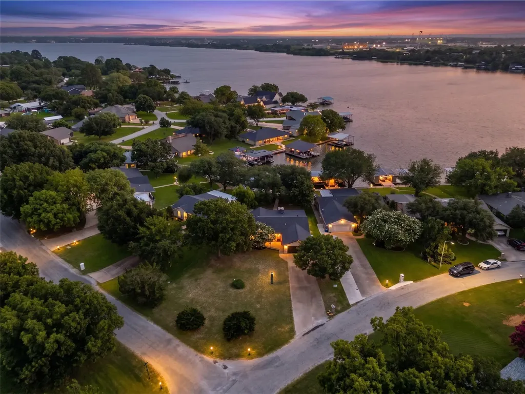 4200 Bar Harbor Court Granbury TX 76049
