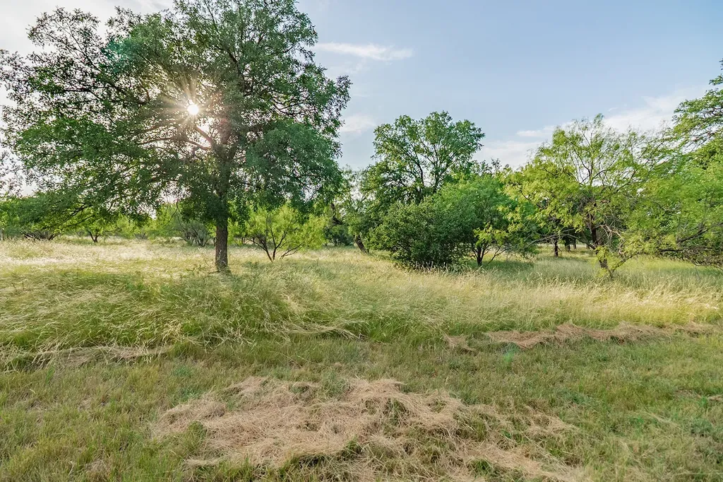 28 Cr 458 Brady TX 76825