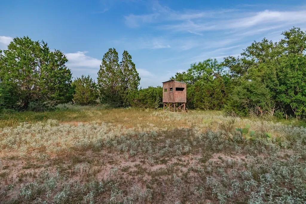 28 Cr 458 Brady TX 76825