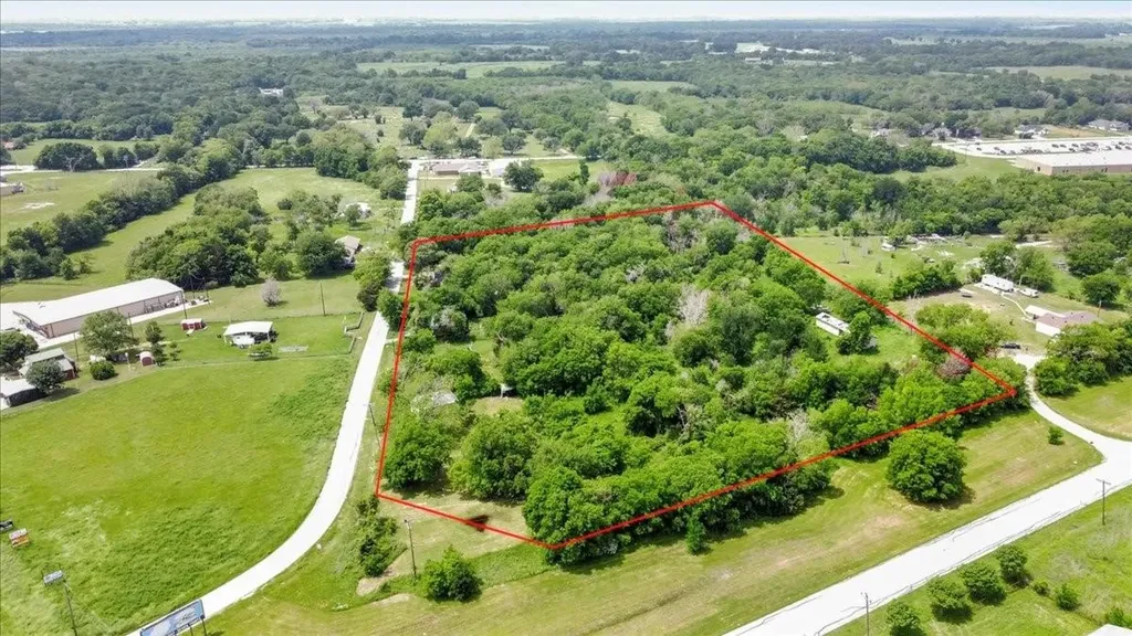 107 N Commerce Street Kemp TX 75143