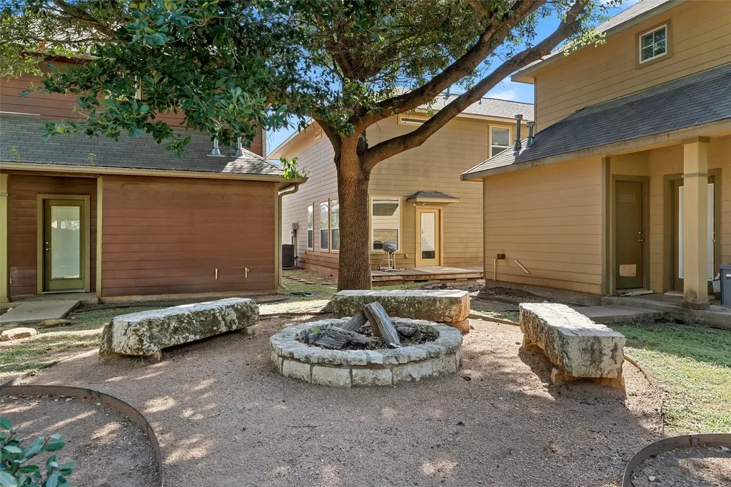 2513 S 2nd Street Waco TX 76706