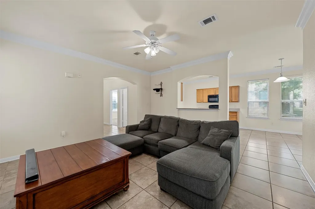 2513 S 2nd Street Waco TX 76706