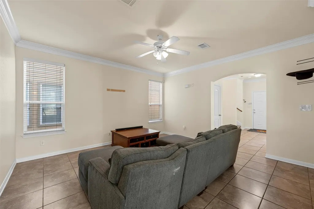 2513 S 2nd Street Waco TX 76706