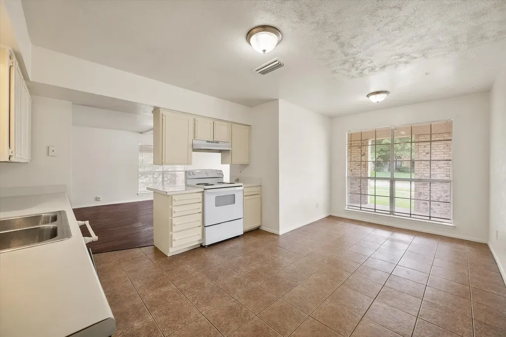 410 Charlotte Street Duncanville TX 75137