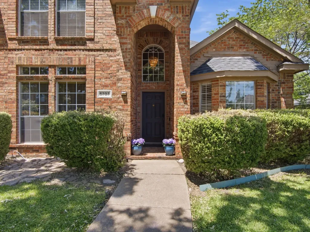 5707 Manchester Drive Richardson TX 75082