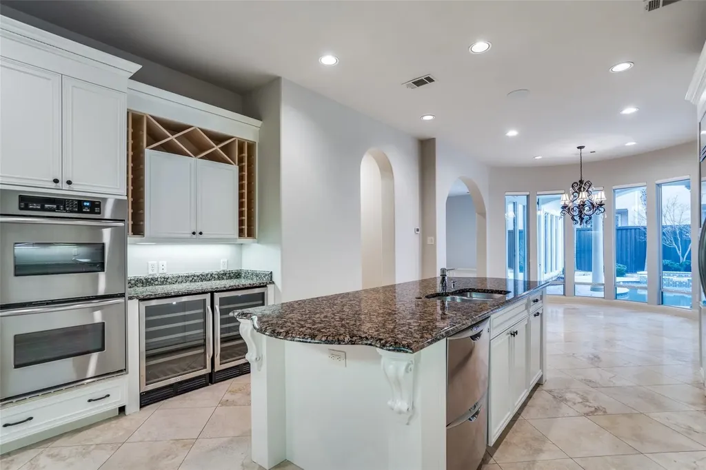 5008 Bellaire Drive Plano TX 75093