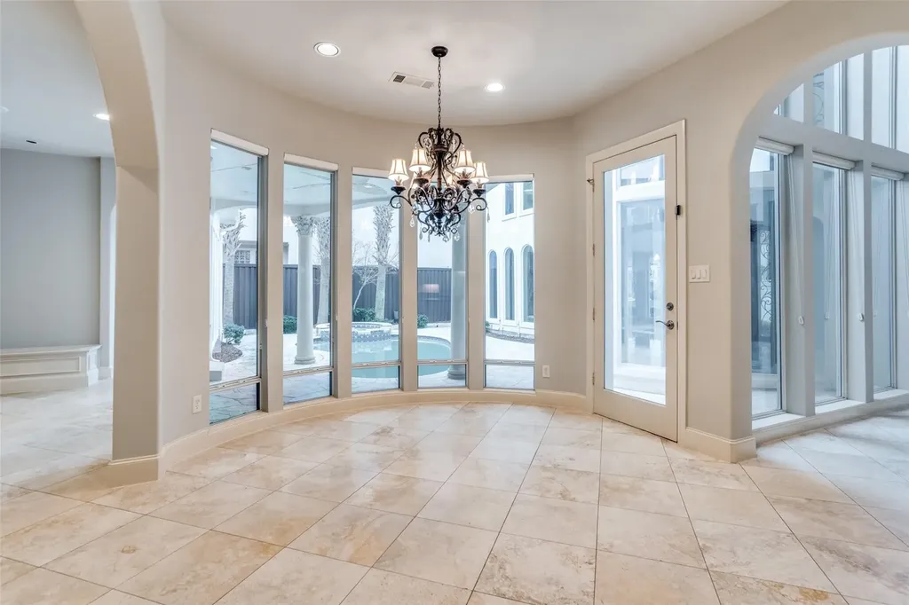 5008 Bellaire Drive Plano TX 75093