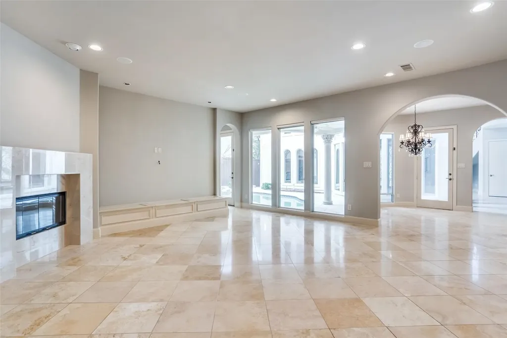 5008 Bellaire Drive Plano TX 75093