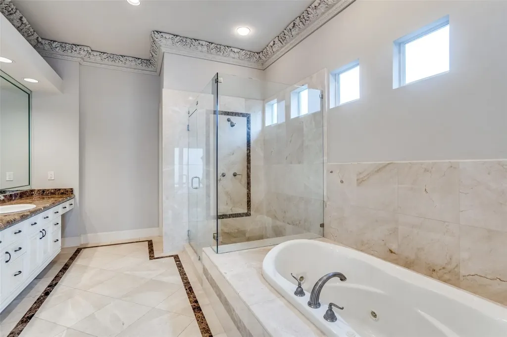 5008 Bellaire Drive Plano TX 75093
