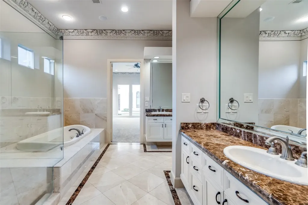 5008 Bellaire Drive Plano TX 75093