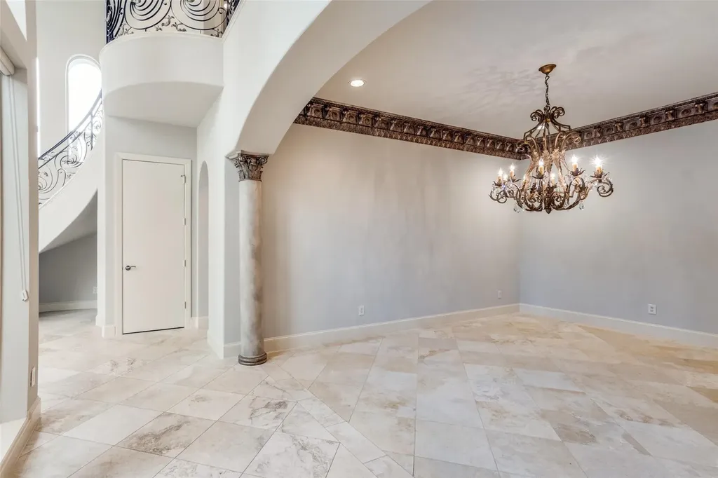 5008 Bellaire Drive Plano TX 75093