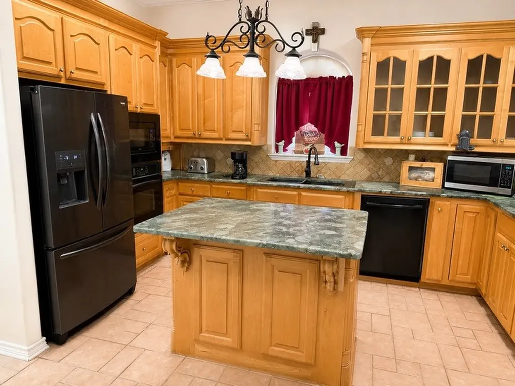 375 Roma Road Waskom TX 75692