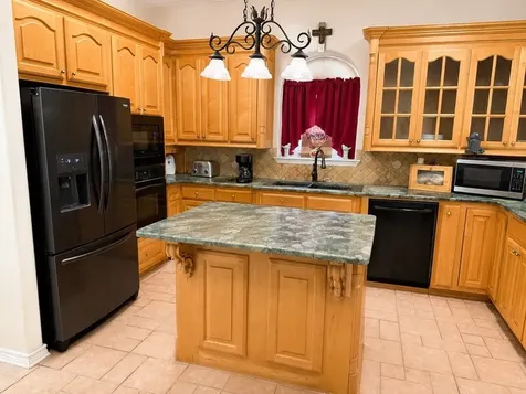 375 Roma Road Waskom TX 75692