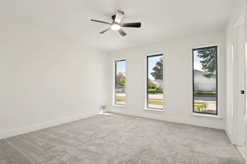 1901 Westshore Drive Garland TX 75043