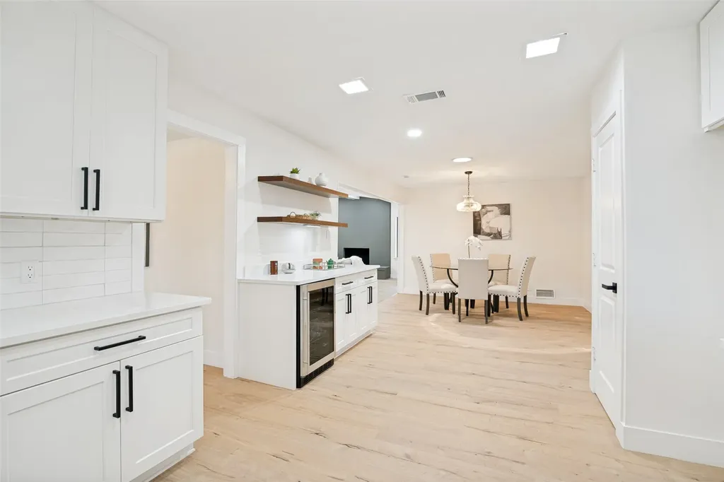1901 Westshore Drive Garland TX 75043