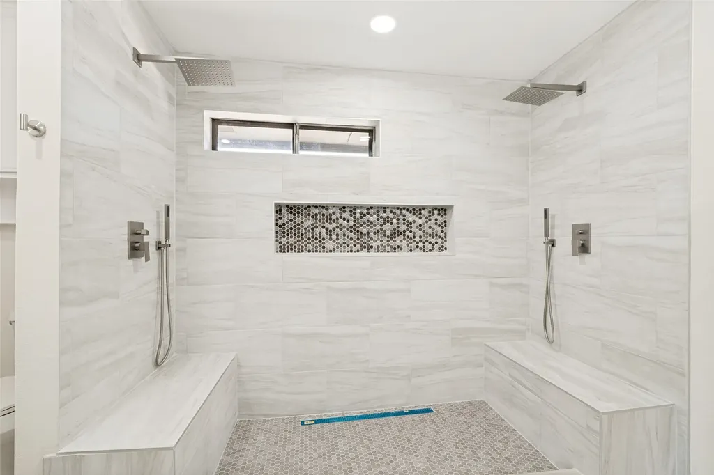 1901 Westshore Drive Garland TX 75043