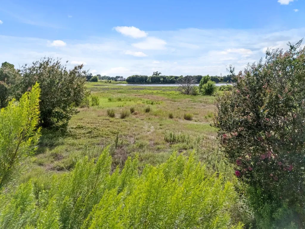 10 Ac. S Lone Star Parkway Moody TX 76657