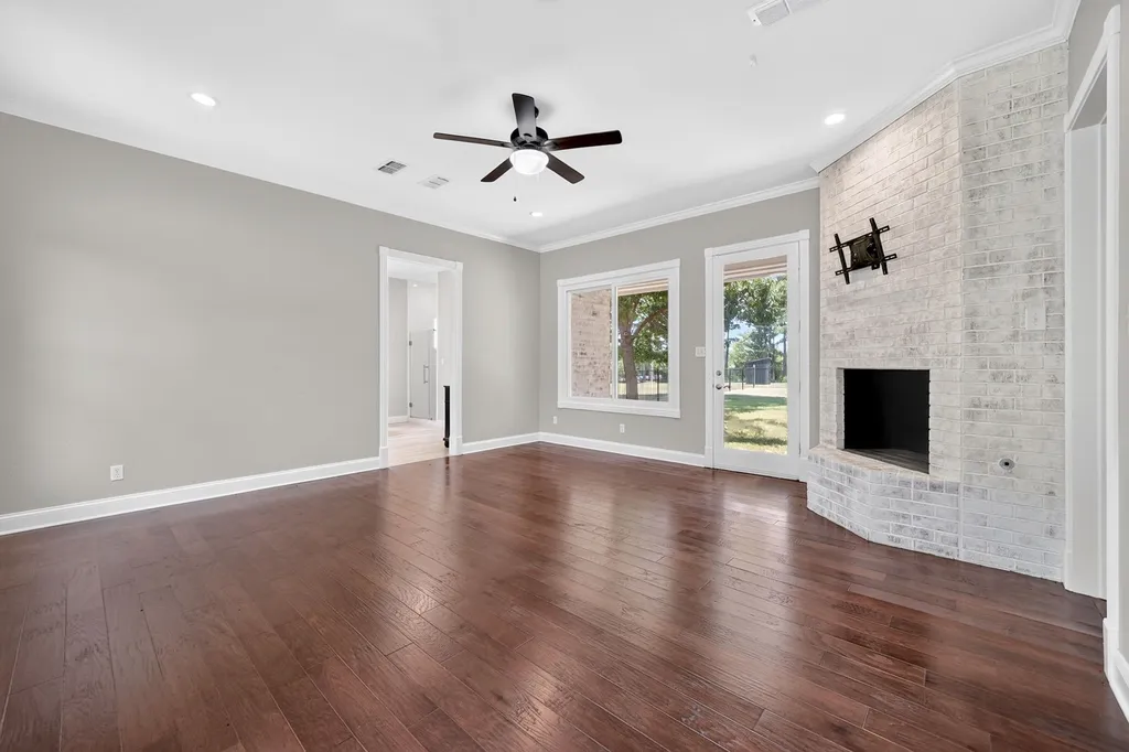 1201 Robbins Road Athens TX 75751