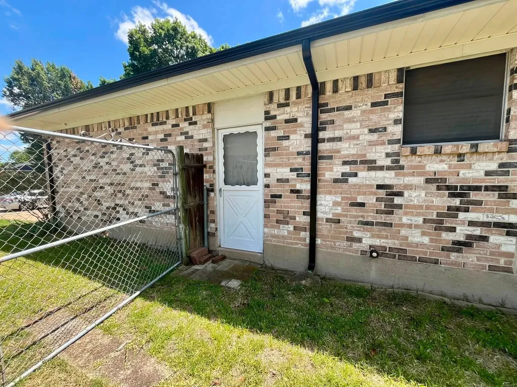 723 Walnut Street Duncanville TX 75116