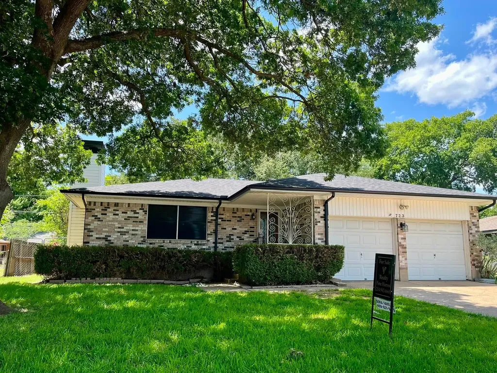 723 Walnut Street Duncanville TX 75116