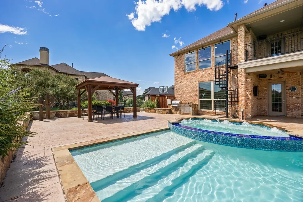 2108 Kyle Circle Heath TX 75032