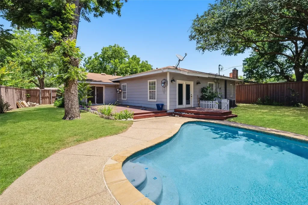 7362 Robinhood Lane Fort Worth TX 76112