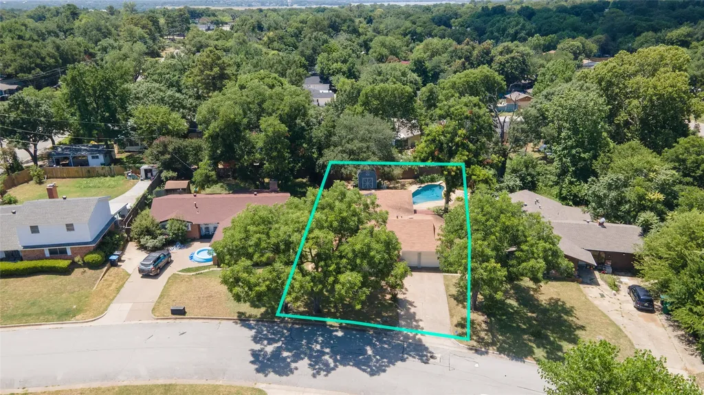7362 Robinhood Lane Fort Worth TX 76112