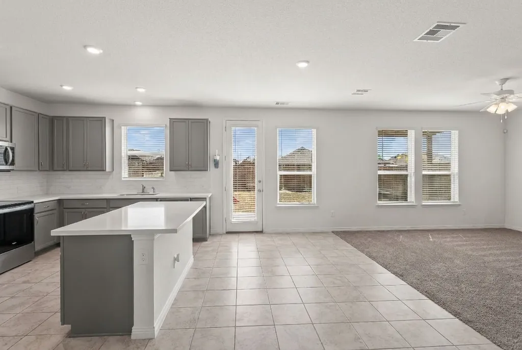 2800 Weston Road Aubrey TX 76227