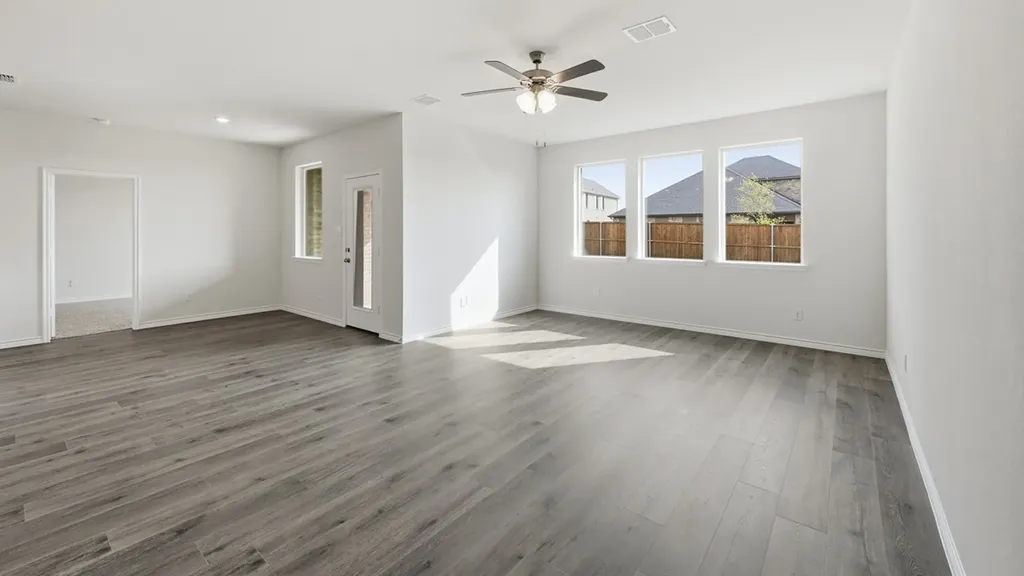 8426 Everly Drive Garland TX 75043
