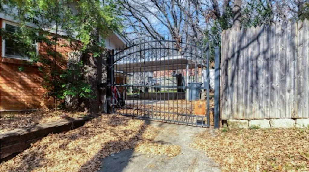 3801 Halifax Court Arlington TX 76013