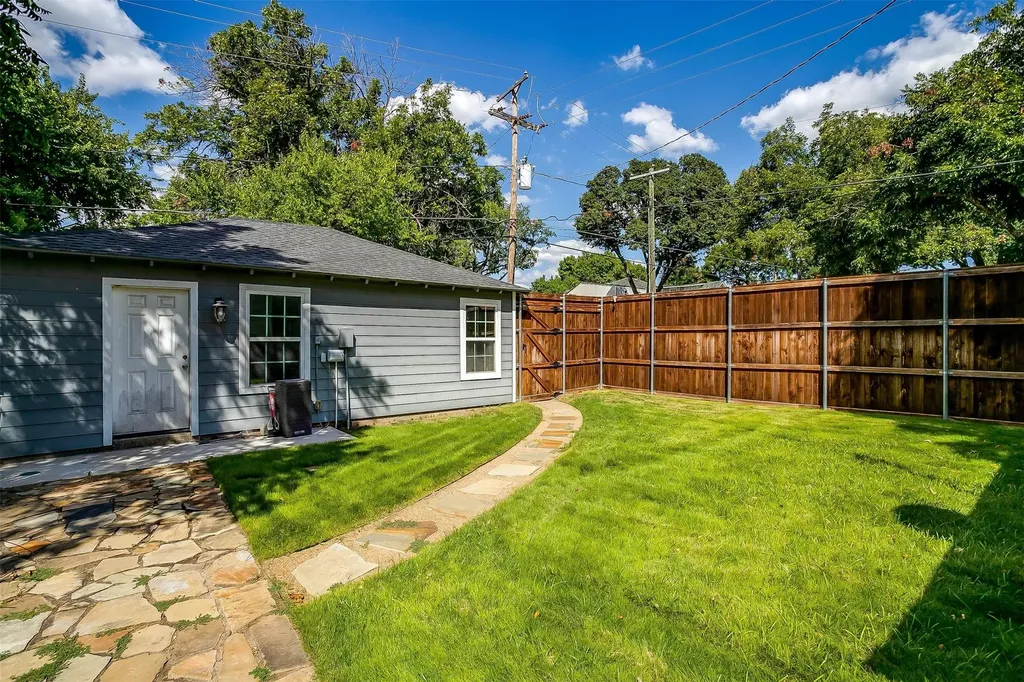 3800 Westcliff Road S Fort Worth TX 76109