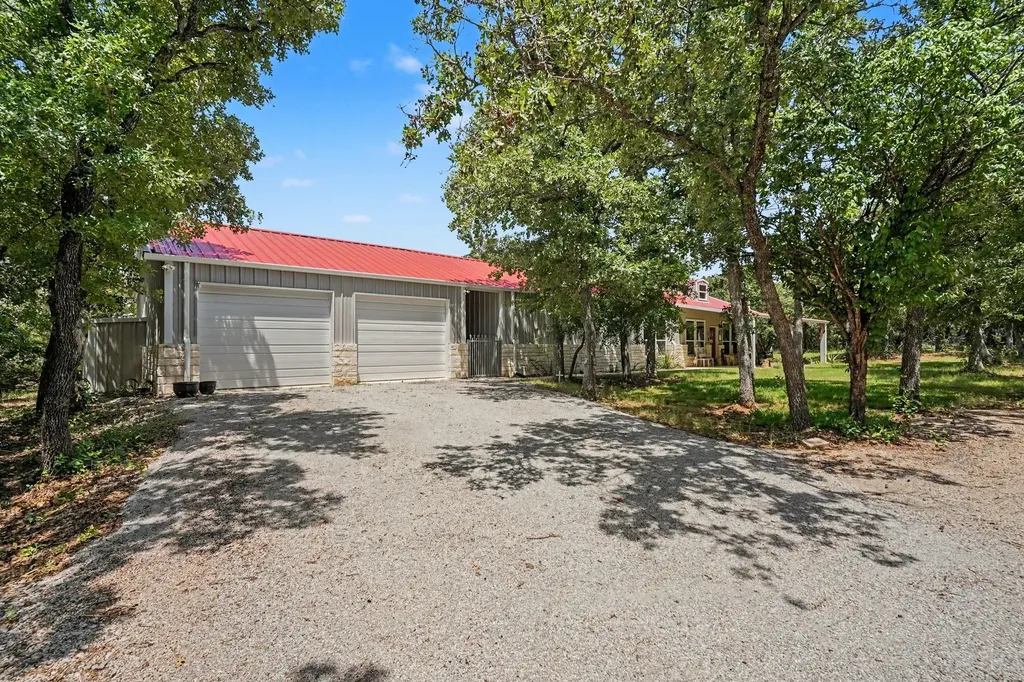125 Rolling Hills Boulevard Alvord TX 76225