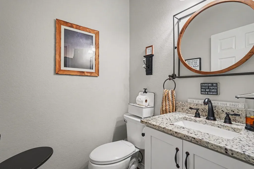 125 Rolling Hills Boulevard Alvord TX 76225