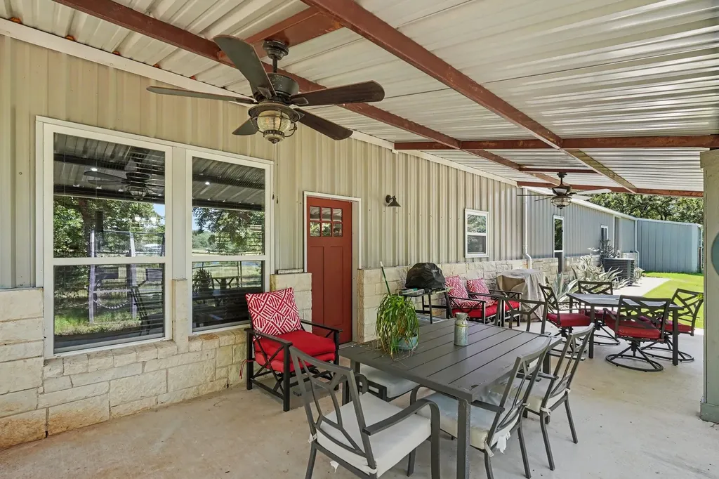 125 Rolling Hills Boulevard Alvord TX 76225