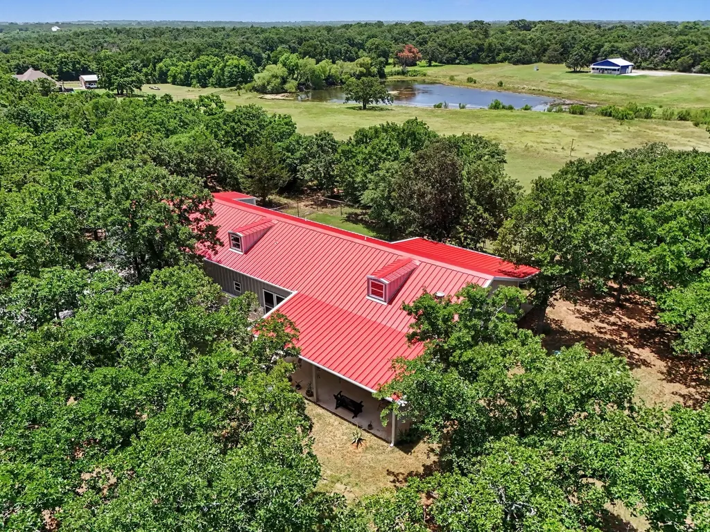 125 Rolling Hills Boulevard Alvord TX 76225