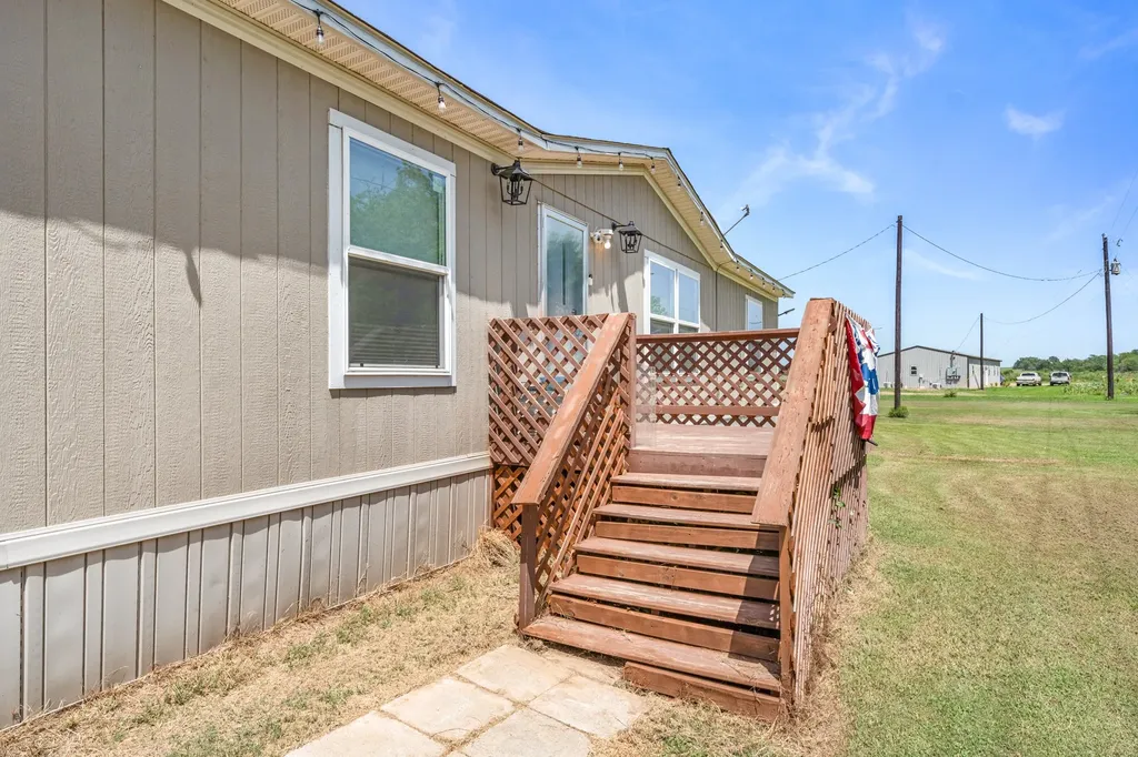 2721 County Road 3344 Pickton TX 75471