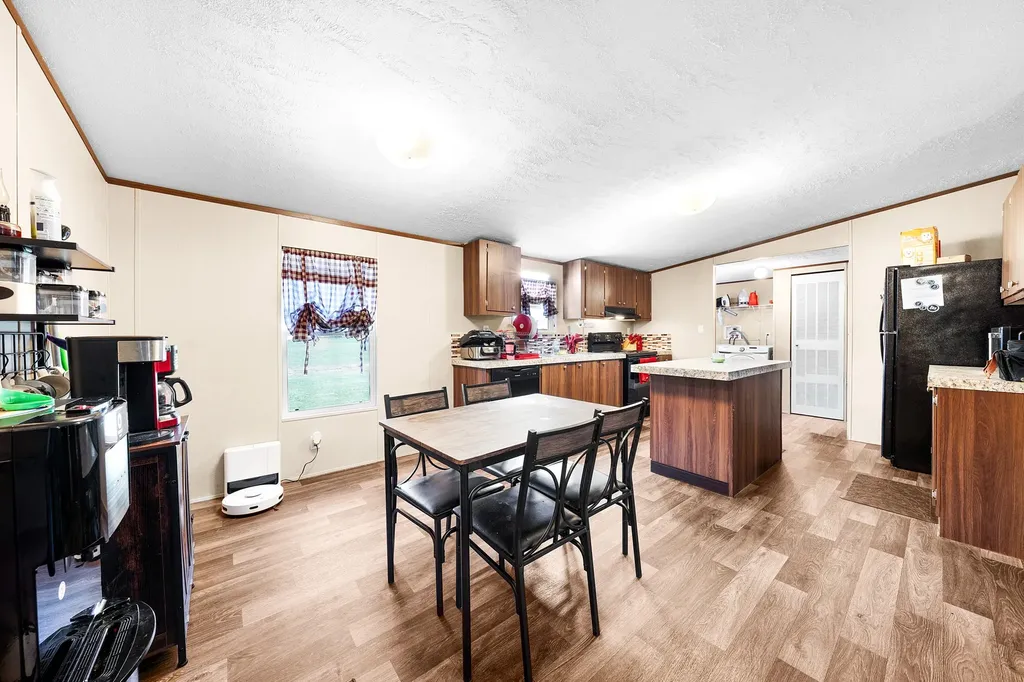 2721 County Road 3344 Pickton TX 75471