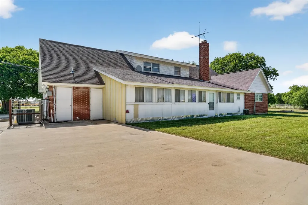10217 N Crowley Road Fort Worth TX 76036
