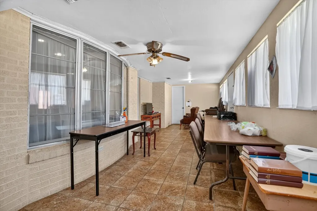 10217 N Crowley Road Fort Worth TX 76036