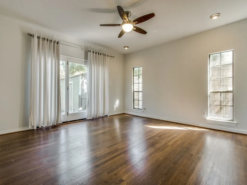 6307 Palo Pinto Avenue Dallas TX 75214
