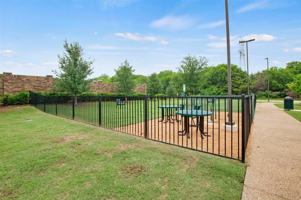 1271 Lamar Drive Lewisville TX 75077