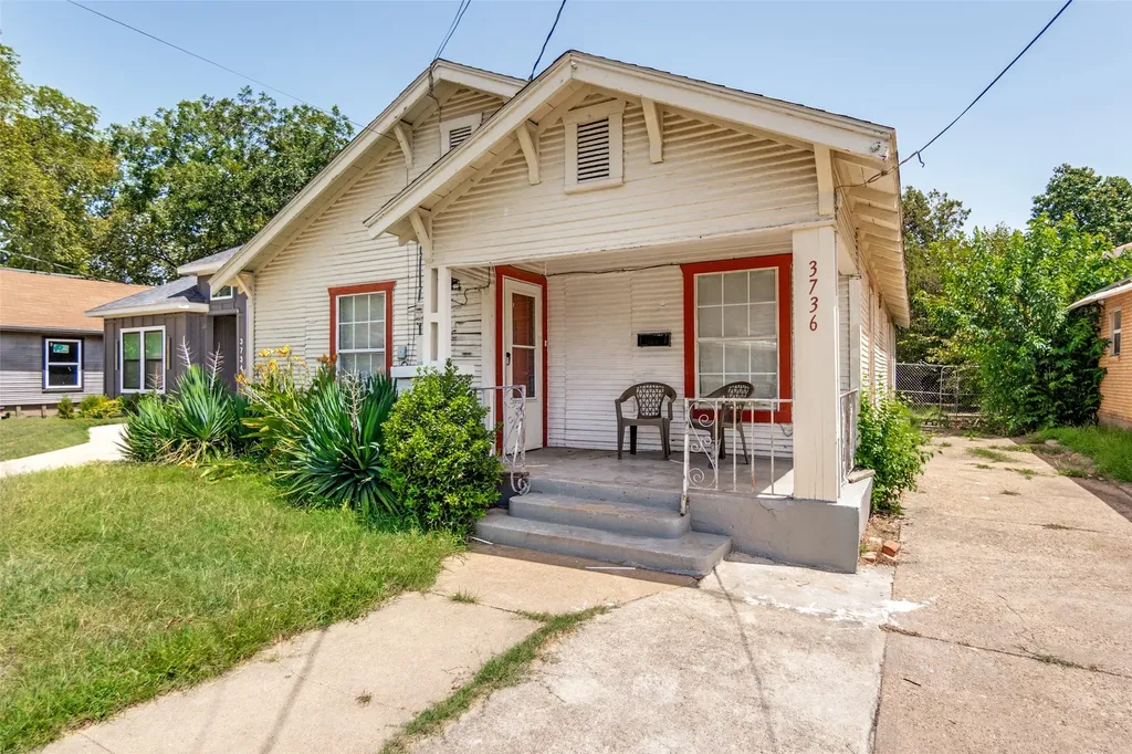 3736 Ruskin Street Dallas TX 75215