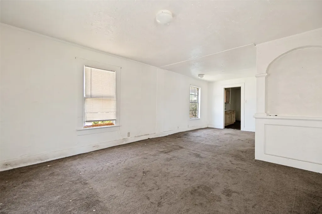 3736 Ruskin Street Dallas TX 75215