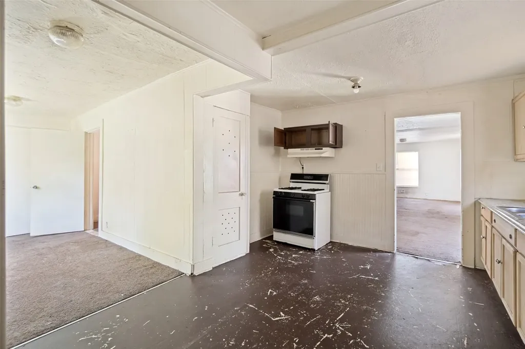 3736 Ruskin Street Dallas TX 75215