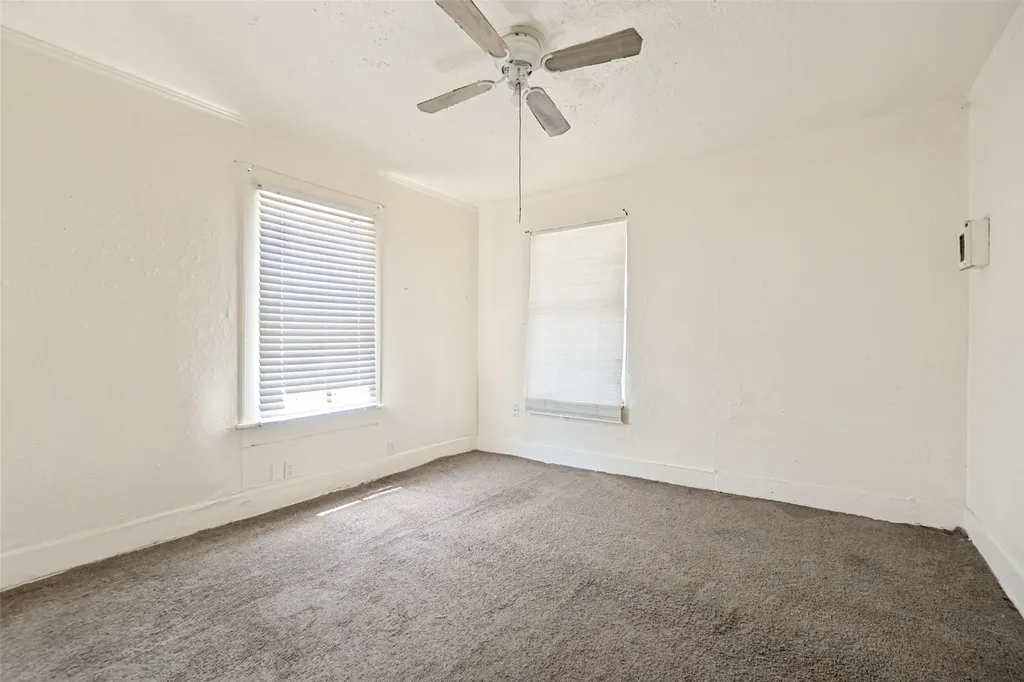 3736 Ruskin Street Dallas TX 75215
