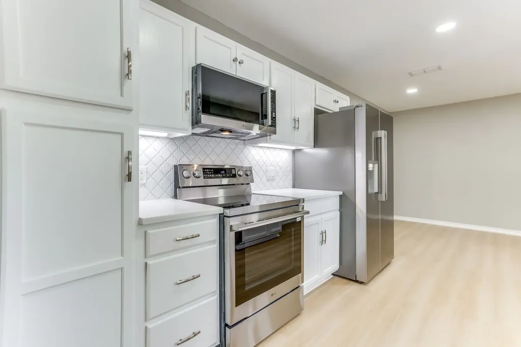 2709 Springbrooke Drive Hurst TX 76054