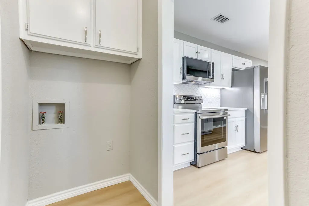 2709 Springbrooke Drive Hurst TX 76054