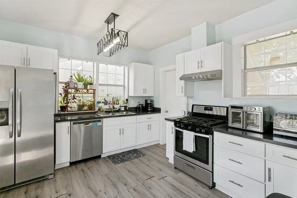 3332 Avenue I Fort Worth TX 76105