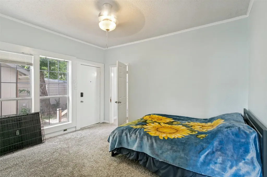 3332 Avenue I Fort Worth TX 76105